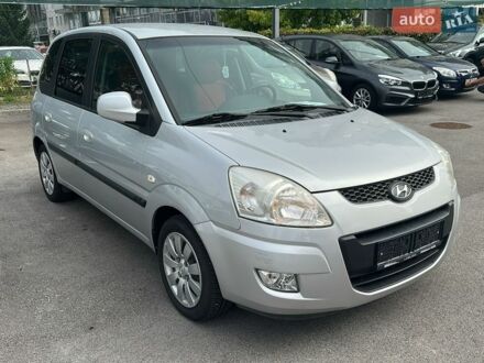 Серый Хендай Матрикс, объемом двигателя 1.6 л и пробегом 270 тыс. км за 5899 $, фото 1 на Automoto.ua