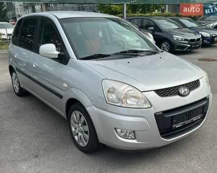 Серый Хендай Матрикс, объемом двигателя 1.6 л и пробегом 270 тыс. км за 5899 $, фото 1 на Automoto.ua