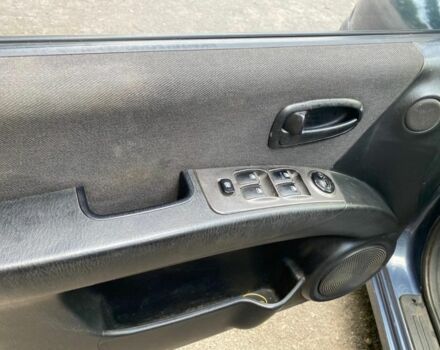 Синий Хендай Матрикс, объемом двигателя 1.6 л и пробегом 170 тыс. км за 3500 $, фото 3 на Automoto.ua