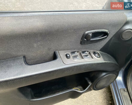 Синий Хендай Матрикс, объемом двигателя 1.6 л и пробегом 228 тыс. км за 3350 $, фото 13 на Automoto.ua