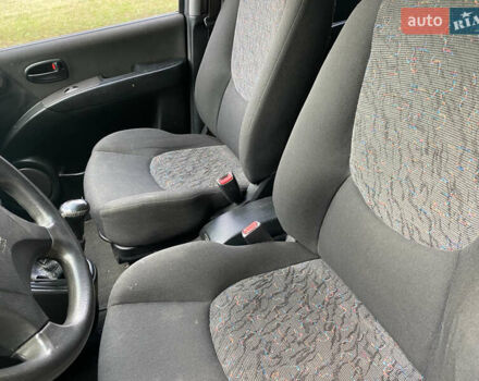 Синий Хендай Матрикс, объемом двигателя 1.6 л и пробегом 228 тыс. км за 3350 $, фото 14 на Automoto.ua