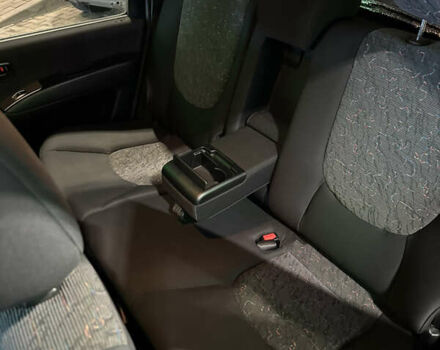 Синій Хендай Матрікс, об'ємом двигуна 1.8 л та пробігом 260 тис. км за 3850 $, фото 11 на Automoto.ua