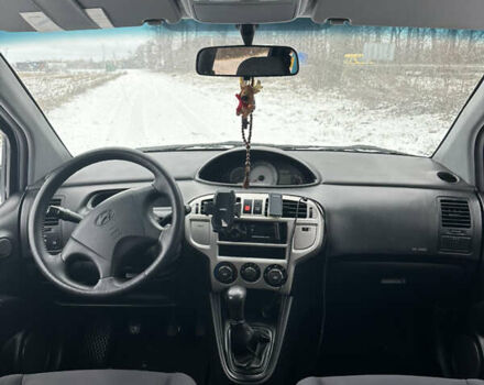 Синій Хендай Матрікс, об'ємом двигуна 1.8 л та пробігом 261 тис. км за 3800 $, фото 23 на Automoto.ua