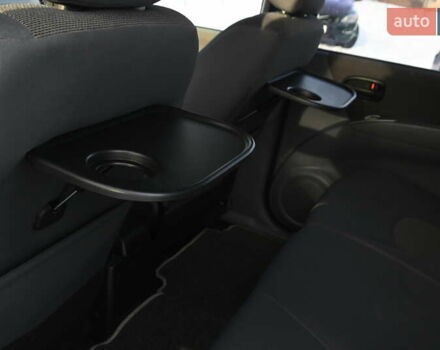 Синий Хендай Матрикс, объемом двигателя 1.6 л и пробегом 139 тыс. км за 3999 $, фото 23 на Automoto.ua