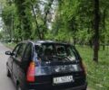 Синий Хендай Матрикс, объемом двигателя 1.6 л и пробегом 300 тыс. км за 2000 $, фото 1 на Automoto.ua