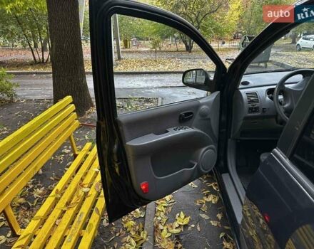 Синий Хендай Матрикс, объемом двигателя 1.6 л и пробегом 113 тыс. км за 4800 $, фото 14 на Automoto.ua
