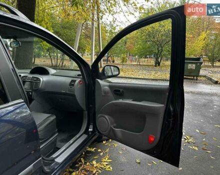 Синий Хендай Матрикс, объемом двигателя 1.6 л и пробегом 113 тыс. км за 4800 $, фото 10 на Automoto.ua
