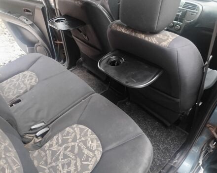 Синій Хендай Матрікс, об'ємом двигуна 2 л та пробігом 250 тис. км за 1866 $, фото 16 на Automoto.ua