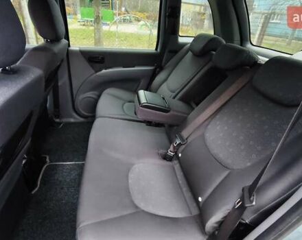 Синий Хендай Матрикс, объемом двигателя 1.6 л и пробегом 268 тыс. км за 4700 $, фото 15 на Automoto.ua