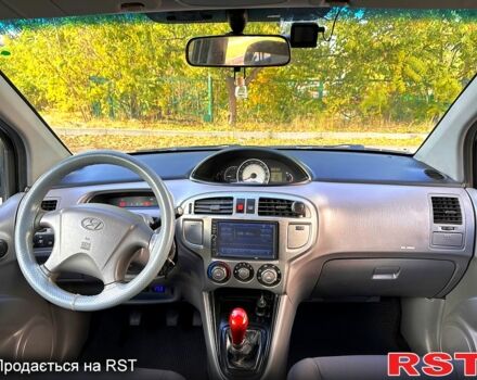 Синий Хендай Матрикс, объемом двигателя 1.6 л и пробегом 217 тыс. км за 5200 $, фото 11 на Automoto.ua