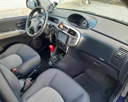 Синий Хендай Матрикс, объемом двигателя 1.6 л и пробегом 226 тыс. км за 5300 $, фото 5 на Automoto.ua