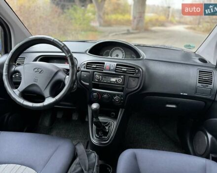 Синій Хендай Матрікс, об'ємом двигуна 1.6 л та пробігом 210 тис. км за 4299 $, фото 8 на Automoto.ua