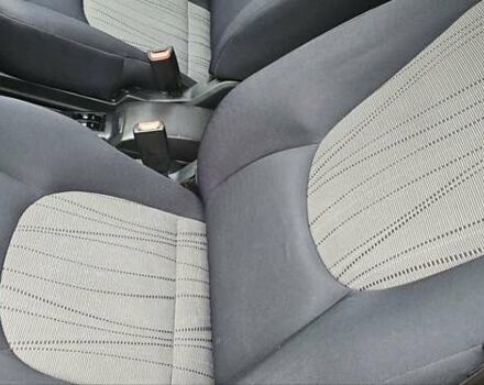 Синій Хендай Матрікс, об'ємом двигуна 1.8 л та пробігом 185 тис. км за 4100 $, фото 24 на Automoto.ua