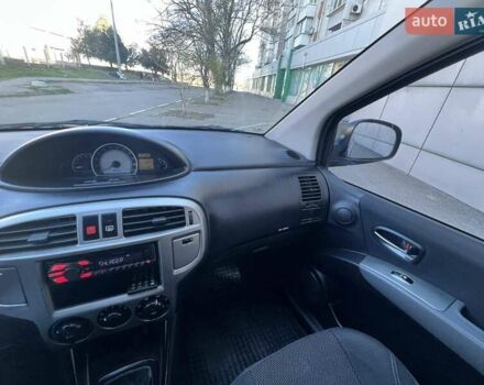 Синій Хендай Матрікс, об'ємом двигуна 1.49 л та пробігом 166 тис. км за 5800 $, фото 27 на Automoto.ua