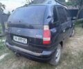 Синий Хендай Матрикс, объемом двигателя 1.6 л и пробегом 289 тыс. км за 1201 $, фото 1 на Automoto.ua