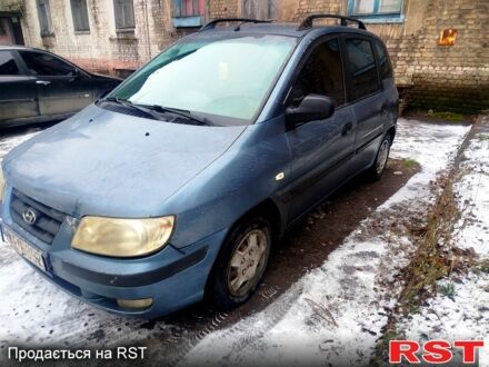 Синій Хендай Матрікс, об'ємом двигуна 1.6 л та пробігом 0 тис. км за 1870 $, фото 1 на Automoto.ua