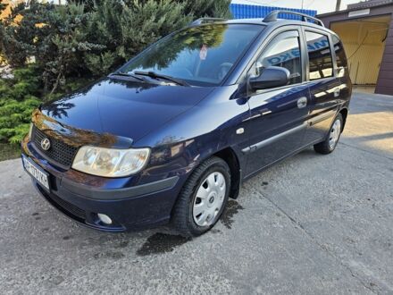 Синий Хендай Матрикс, объемом двигателя 1.8 л и пробегом 260 тыс. км за 3300 $, фото 1 на Automoto.ua