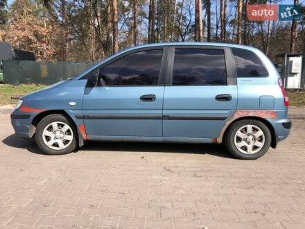 Синий Хендай Матрикс, объемом двигателя 1.6 л и пробегом 150 тыс. км за 3400 $, фото 1 на Automoto.ua