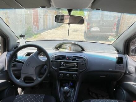 Синій Хендай Матрікс, об'ємом двигуна 1.6 л та пробігом 3 тис. км за 4100 $, фото 1 на Automoto.ua