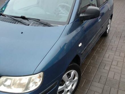 Синій Хендай Матрікс, об'ємом двигуна 1.6 л та пробігом 200 тис. км за 4750 $, фото 1 на Automoto.ua