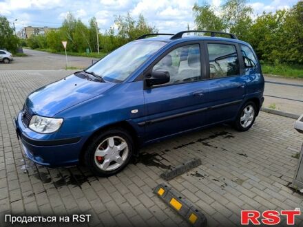 Синій Хендай Матрікс, об'ємом двигуна 1.6 л та пробігом 270 тис. км за 4650 $, фото 1 на Automoto.ua