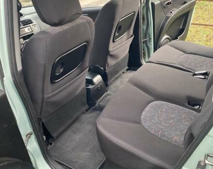 Зелений Хендай Матрікс, об'ємом двигуна 1.6 л та пробігом 195 тис. км за 2800 $, фото 7 на Automoto.ua