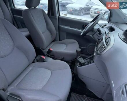 Зеленый Хендай Матрикс, объемом двигателя 1.6 л и пробегом 88 тыс. км за 4000 $, фото 19 на Automoto.ua