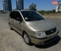 Зеленый Хендай Матрикс, объемом двигателя 1.6 л и пробегом 205 тыс. км за 3850 $, фото 1 на Automoto.ua