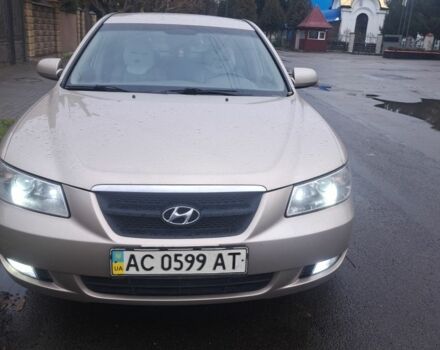 Бежевый Хендай НФ, объемом двигателя 2.4 л и пробегом 213 тыс. км за 6000 $, фото 1 на Automoto.ua