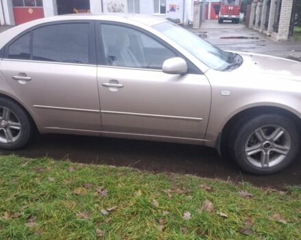 Бежевый Хендай НФ, объемом двигателя 2.4 л и пробегом 213 тыс. км за 6000 $, фото 7 на Automoto.ua