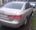 Бежевый Хендай НФ, объемом двигателя 2.4 л и пробегом 213 тыс. км за 6000 $, фото 6 на Automoto.ua