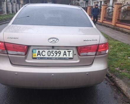 Бежевый Хендай НФ, объемом двигателя 2.4 л и пробегом 213 тыс. км за 6000 $, фото 5 на Automoto.ua