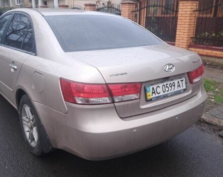 Бежевый Хендай НФ, объемом двигателя 2.4 л и пробегом 213 тыс. км за 6000 $, фото 4 на Automoto.ua