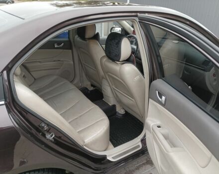 Червоний Хендай НФ, об'ємом двигуна 2.4 л та пробігом 254 тис. км за 6000 $, фото 7 на Automoto.ua