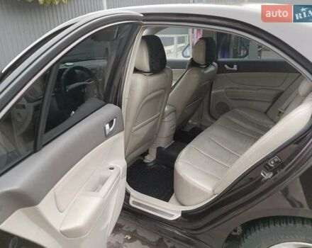 Червоний Хендай НФ, об'ємом двигуна 2.4 л та пробігом 254 тис. км за 6000 $, фото 5 на Automoto.ua