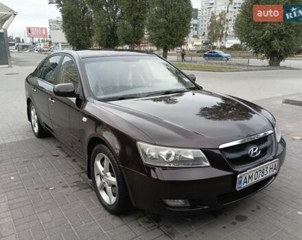 Червоний Хендай НФ, об'ємом двигуна 2.4 л та пробігом 254 тис. км за 6000 $, фото 7 на Automoto.ua