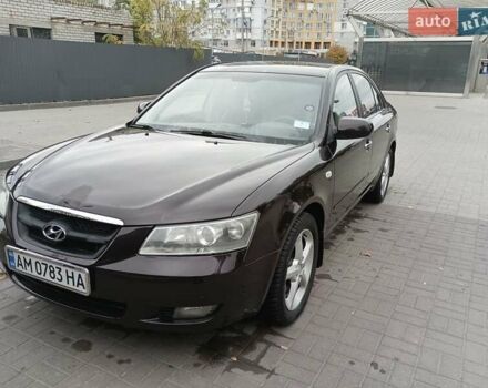 Красный Хендай НФ, объемом двигателя 2.4 л и пробегом 254 тыс. км за 6000 $, фото 1 на Automoto.ua