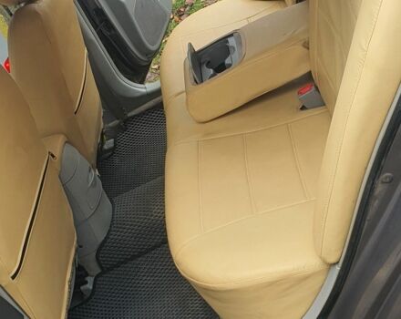 Серый Хендай НФ, объемом двигателя 2.4 л и пробегом 290 тыс. км за 5000 $, фото 7 на Automoto.ua