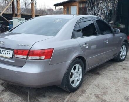 Серый Хендай НФ, объемом двигателя 2.4 л и пробегом 290 тыс. км за 5000 $, фото 1 на Automoto.ua