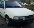 Белый Хендай Пони, объемом двигателя 1.5 л и пробегом 230 тыс. км за 1350 $, фото 1 на Automoto.ua