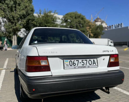 Белый Хендай Пони, объемом двигателя 1.5 л и пробегом 222 тыс. км за 1799 $, фото 6 на Automoto.ua