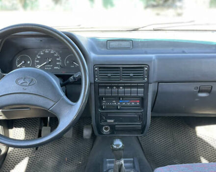 Белый Хендай Пони, объемом двигателя 1.5 л и пробегом 222 тыс. км за 1799 $, фото 15 на Automoto.ua