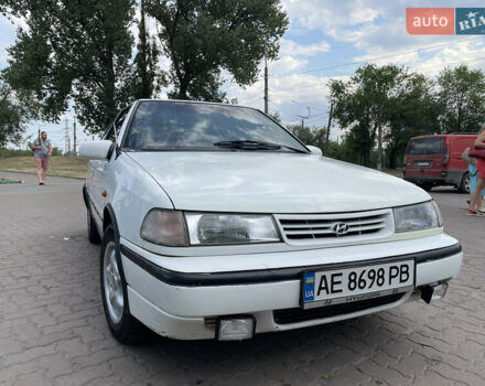 Белый Хендай Пони, объемом двигателя 1.5 л и пробегом 225 тыс. км за 2000 $, фото 1 на Automoto.ua