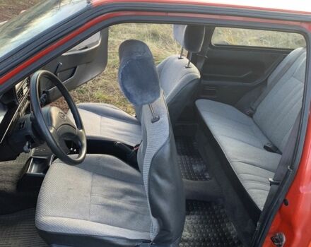 Красный Хендай Пони, объемом двигателя 1.5 л и пробегом 367 тыс. км за 1050 $, фото 4 на Automoto.ua