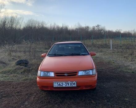 Красный Хендай Пони, объемом двигателя 1.5 л и пробегом 367 тыс. км за 1050 $, фото 1 на Automoto.ua