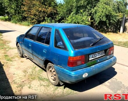 Зелений Хендай Поні, об'ємом двигуна 1.5 л та пробігом 250 тис. км за 840 $, фото 4 на Automoto.ua