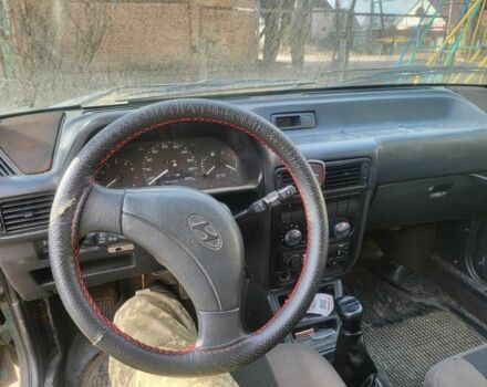 Зеленый Хендай Пони, объемом двигателя 1.5 л и пробегом 42 тыс. км за 1800 $, фото 7 на Automoto.ua