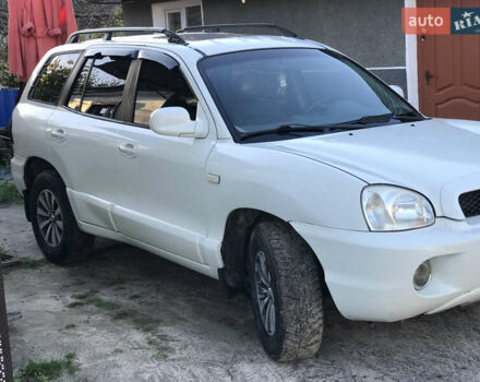 Белый Хендай Санта Фе, объемом двигателя 2.66 л и пробегом 315 тыс. км за 4500 $, фото 4 на Automoto.ua