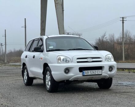 Белый Хендай Санта Фе, объемом двигателя 2 л и пробегом 280 тыс. км за 5700 $, фото 3 на Automoto.ua