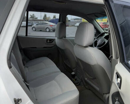 Белый Хендай Санта Фе, объемом двигателя 2 л и пробегом 323 тыс. км за 8000 $, фото 5 на Automoto.ua